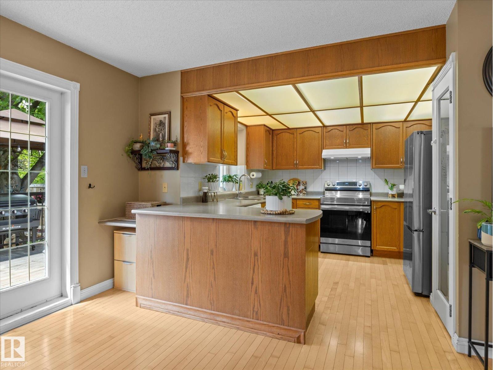 5 Canterbury Ln, Sherwood Park, Alberta  T8H 1E6 - Photo 16 - E4494288