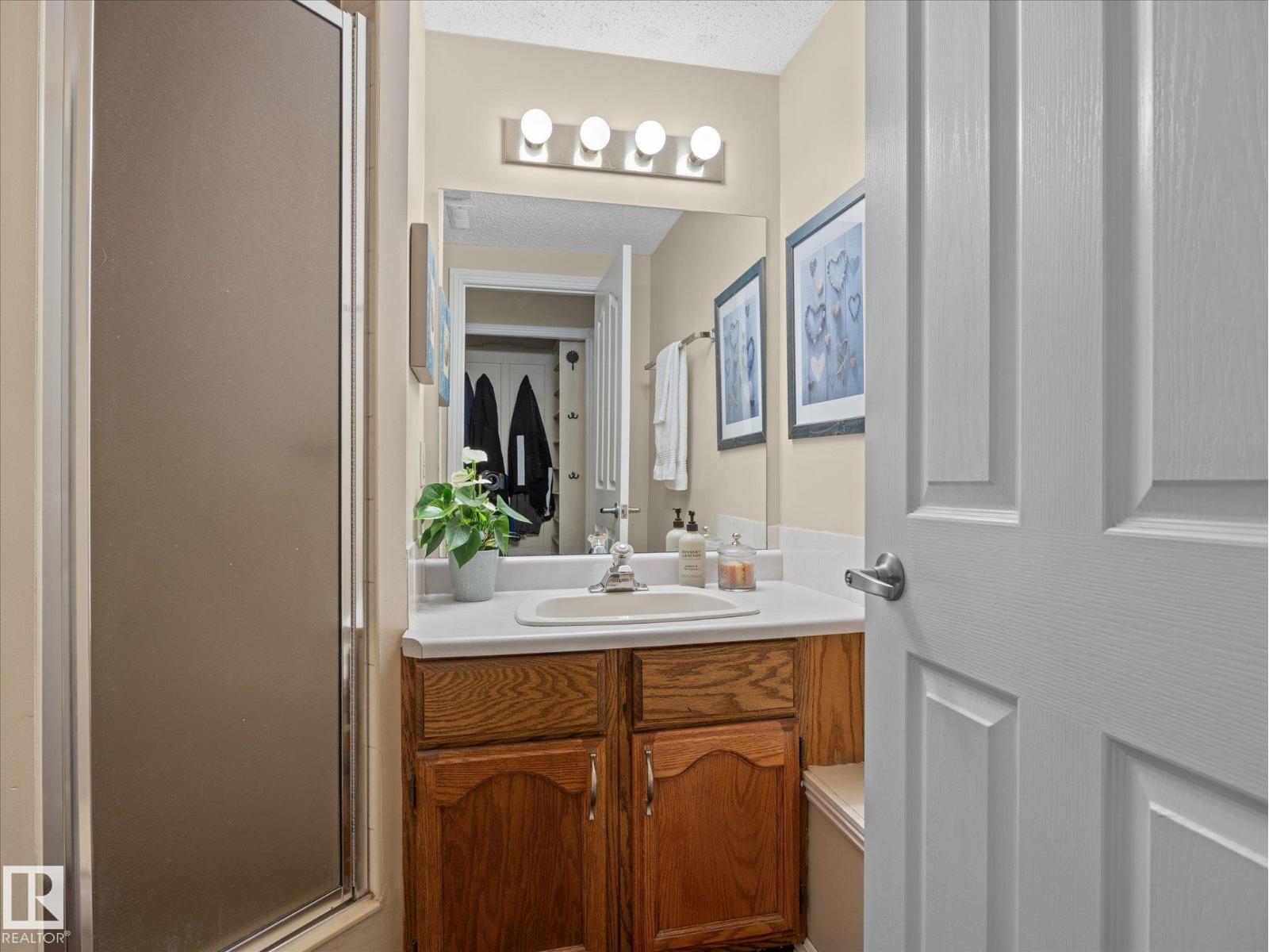 5 Canterbury Ln, Sherwood Park, Alberta  T8H 1E6 - Photo 22 - E4494288