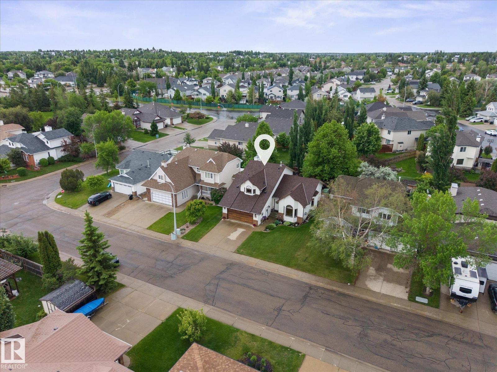 5 Canterbury Ln, Sherwood Park, Alberta  T8H 1E6 - Photo 3 - E4494288