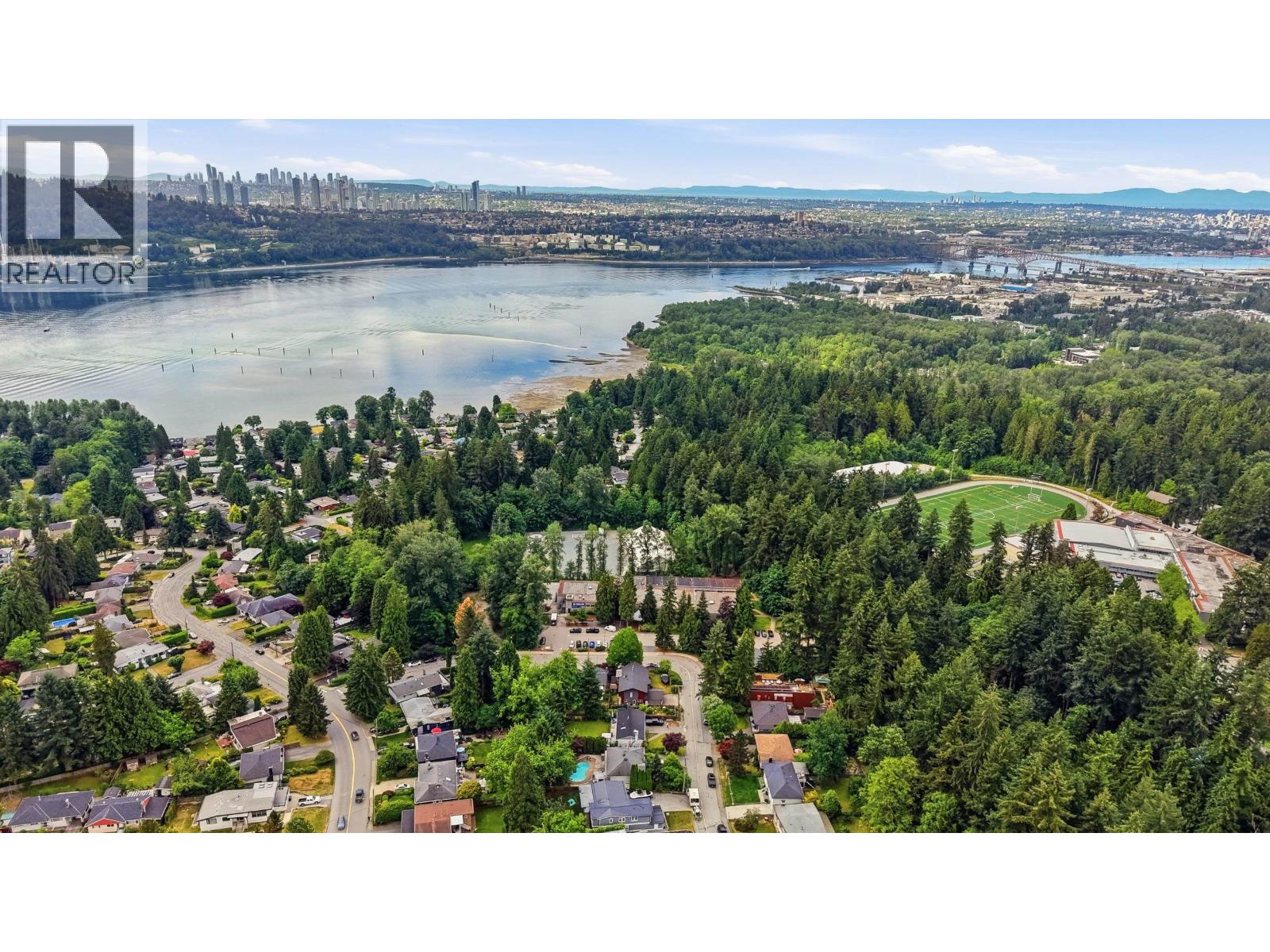 944 Tollcross Road, North Vancouver, British Columbia  V7H 2G2 - Photo 38 - R3137396