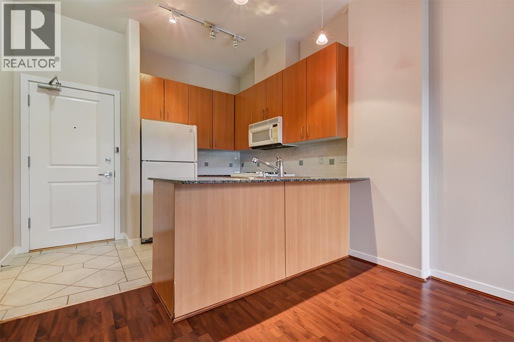 305 8460 Granville Street, Richmond, British Columbia  V6Y 1P6 - Photo 16 - R3137370