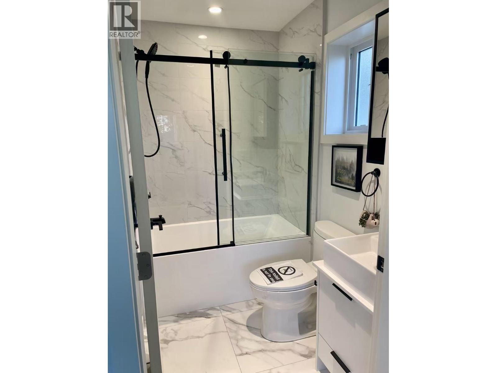 3025 Kings Avenue, Vancouver, British Columbia  V5R 4T1 - Photo 10 - R3137379