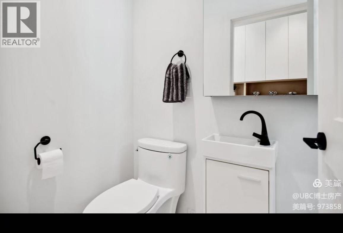 3025 Kings Avenue, Vancouver, British Columbia  V5R 4T1 - Photo 13 - R3137379