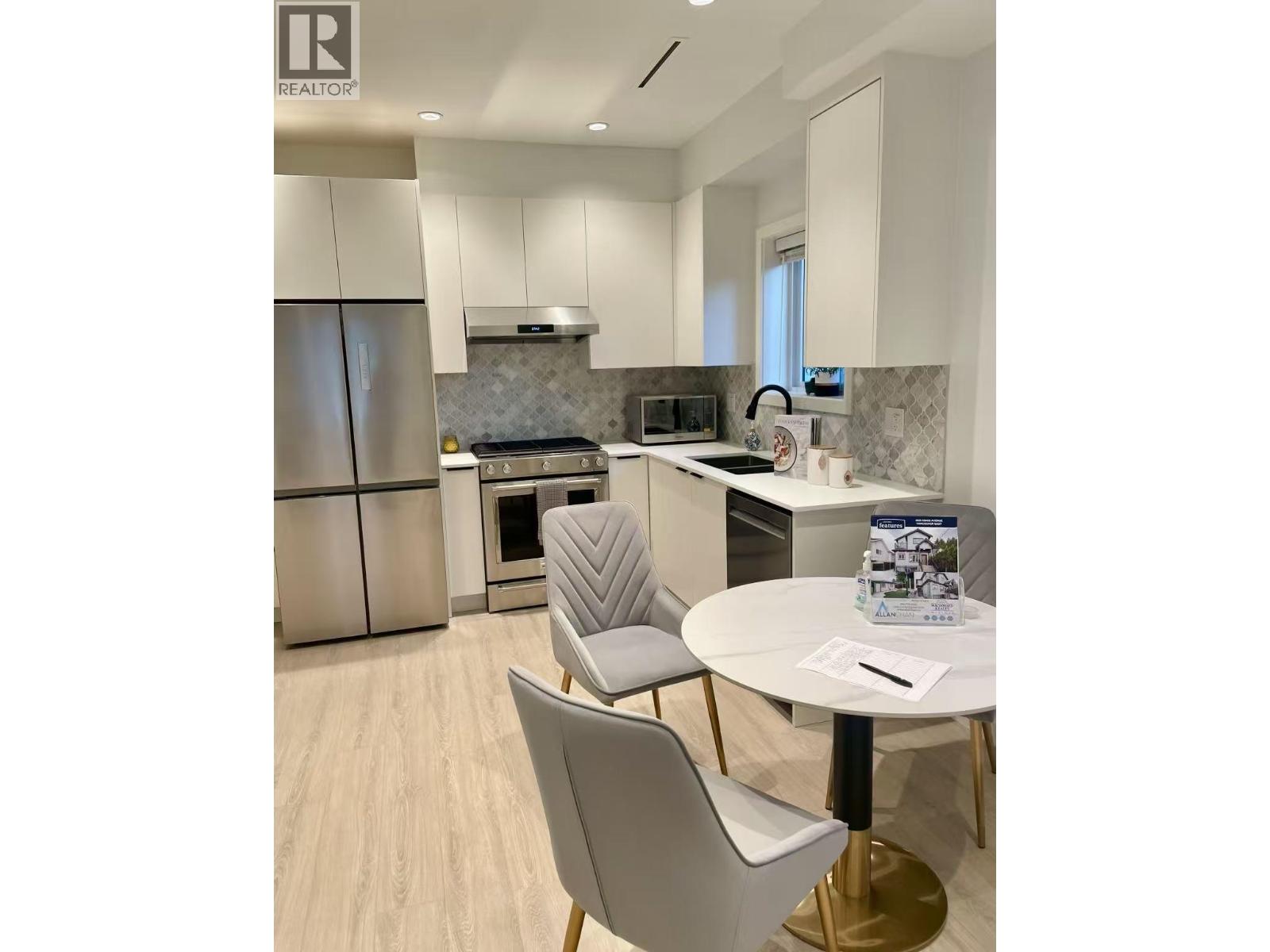 3025 Kings Avenue, Vancouver, British Columbia  V5R 4T1 - Photo 8 - R3137379