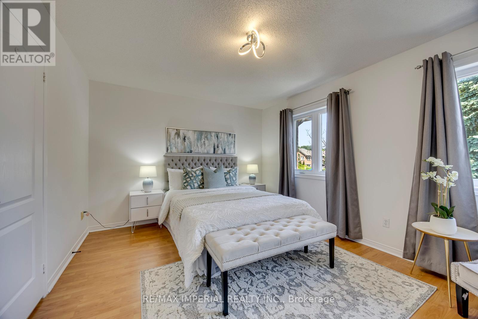 26 - 833 Scollard Court, Mississauga, Ontario  L5V 2B4 - Photo 26 - W13460448