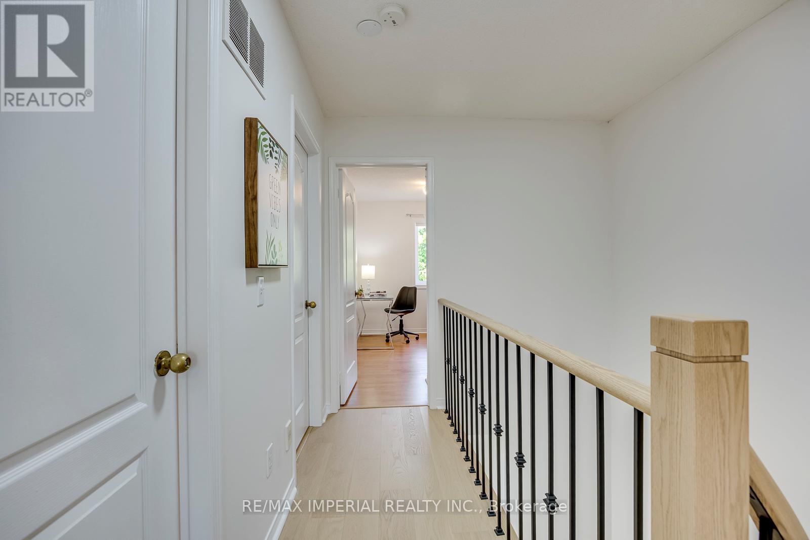 26 - 833 Scollard Court, Mississauga, Ontario  L5V 2B4 - Photo 30 - W13460448