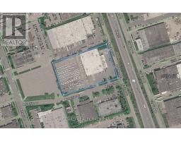 10 MCLACHLAN DRIVE, Toronto, Ontario
