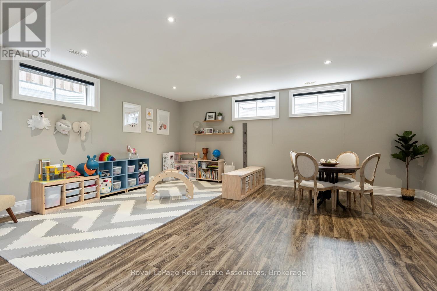 413 Marf Avenue, Mississauga, Ontario  L5G 1T2 - Photo 30 - W13460606