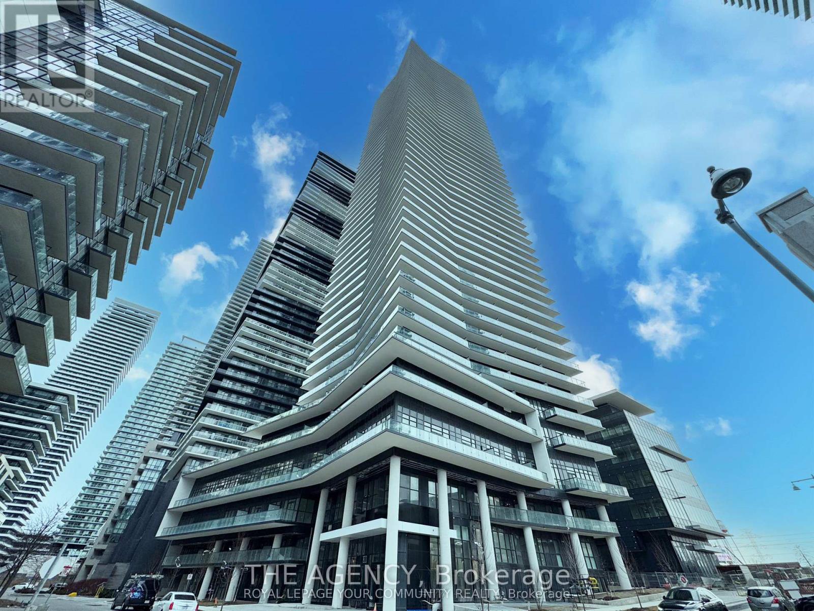 3601 - 38 ANNIE CRAIG DRIVE, Toronto, Ontario