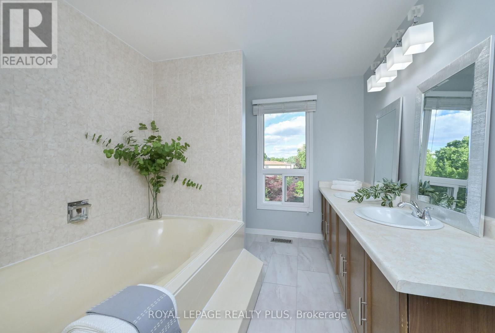 6993 Danton Promenade, Mississauga, Ontario L5N 5A1 - Photo 24 - W13460766