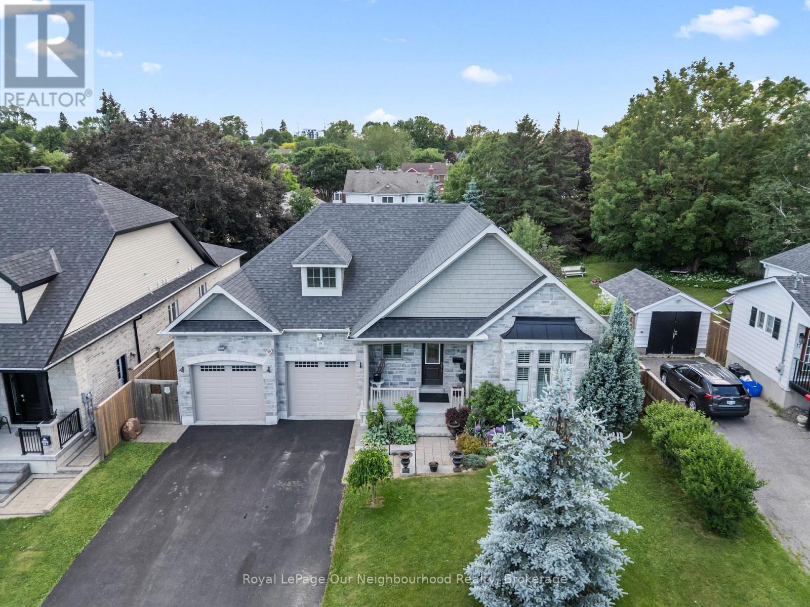 19 WAVERLEY ROAD, Clarington, Ontario