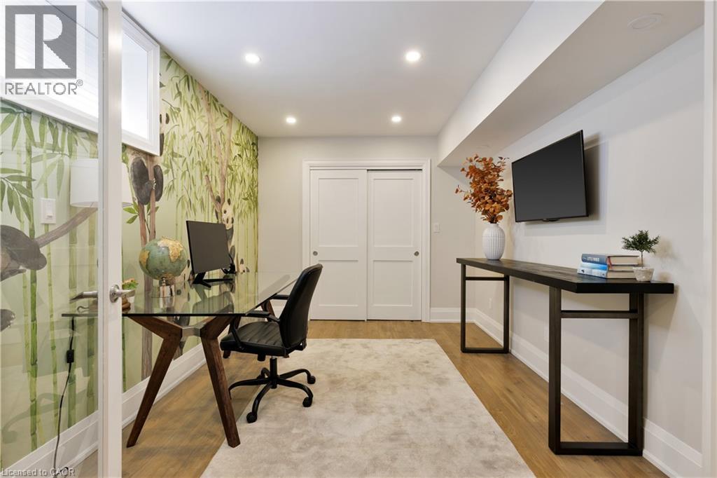 540 Weir Avenue, Oakville, Ontario  L6L 4X4 - Photo 48 - 40840234