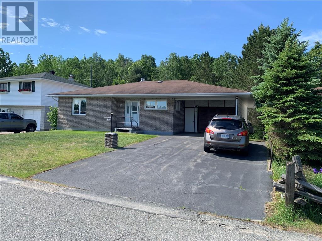 23 Balsam Crescent, Capreol, Ontario  P0M 1H0 - Photo 3 - 2128638