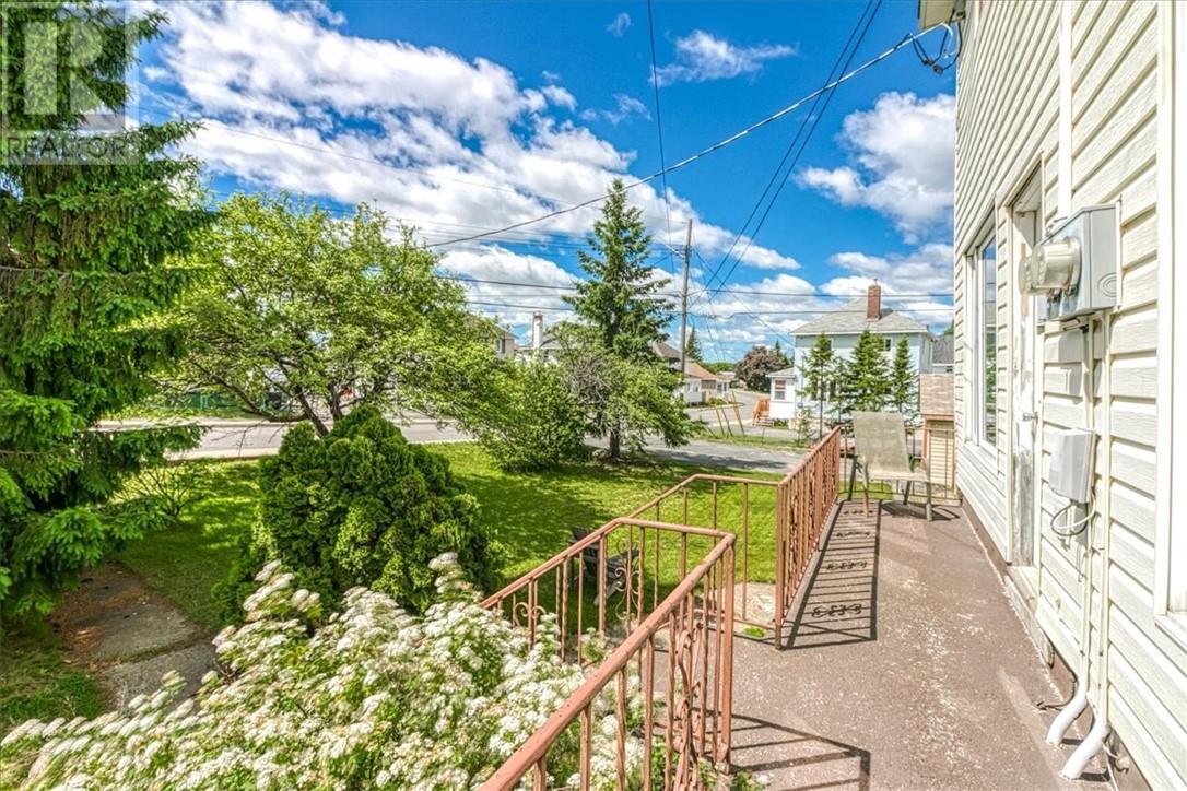2 Craig Street, Copper Cliff, Ontario  P0M 1M0 - Photo 2 - 2128632