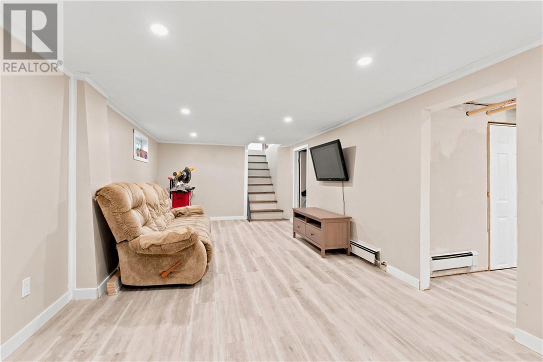 3488 Falconbridge Highway, Garson, Ontario  P3L 1E5 - Photo 18 - 2128631