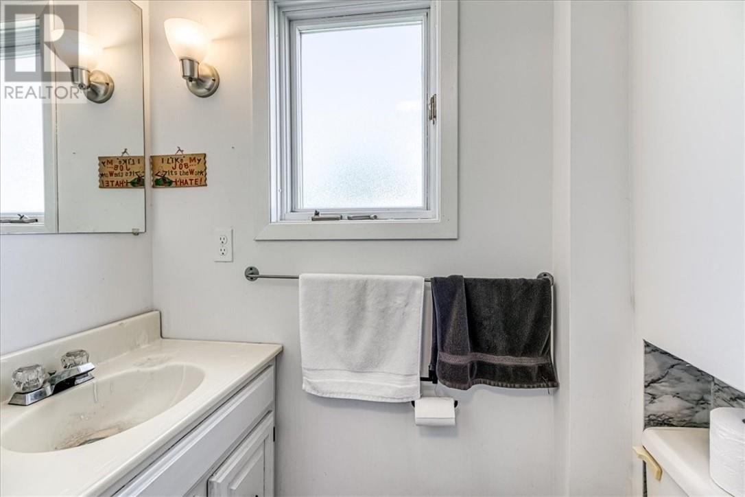 2 Craig Street, Copper Cliff, Ontario  P0M 1M0 - Photo 29 - 2128506