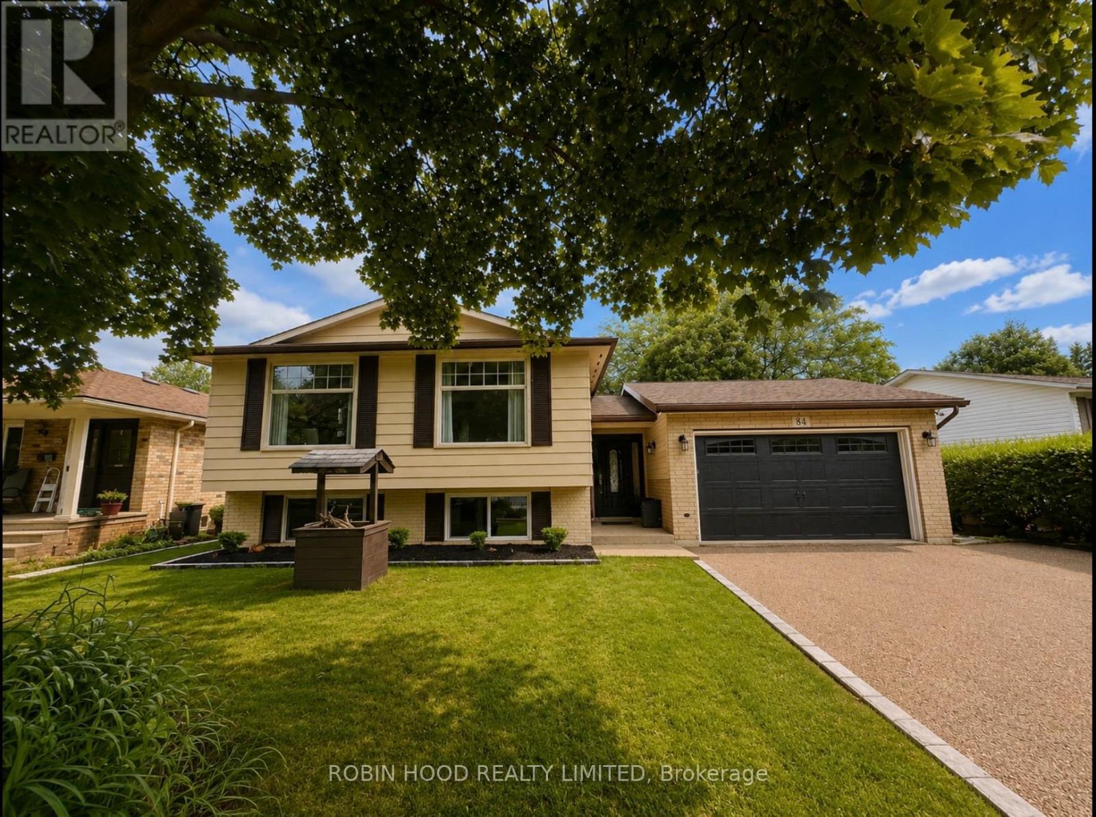 84 Elgar Avenue, Hamilton, Ontario  L9C 4E5 - Photo 2 - X13460486