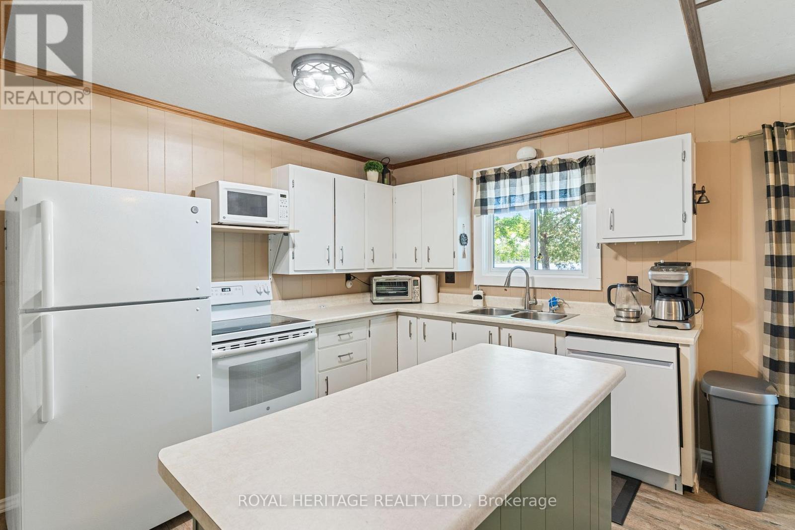 1582 Hospitality Road, Minden Hills, Ontario  K0M 2K0 - Photo 18 - X13460560