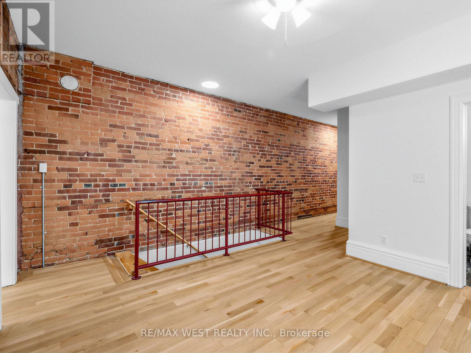 50 Albany Avenue, Toronto, Ontario  M5R 3C3 - Photo 21 - C13460808