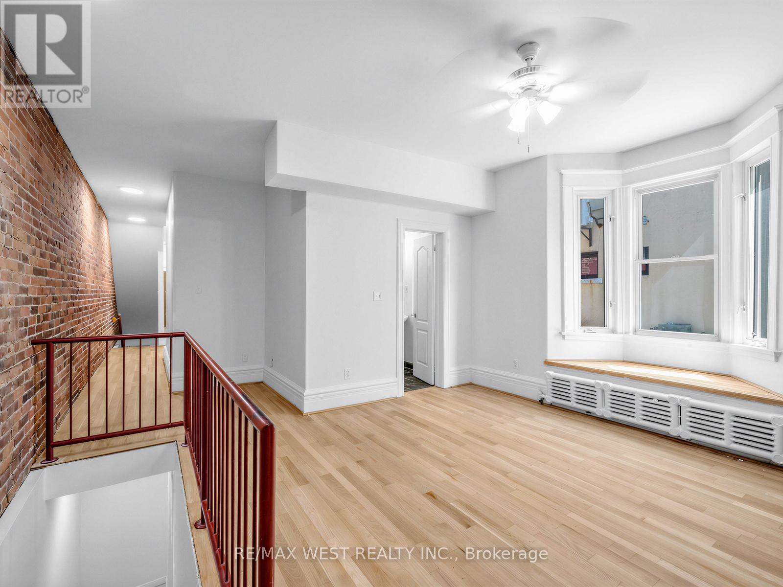 50 Albany Avenue, Toronto, Ontario  M5R 3C3 - Photo 23 - C13460808