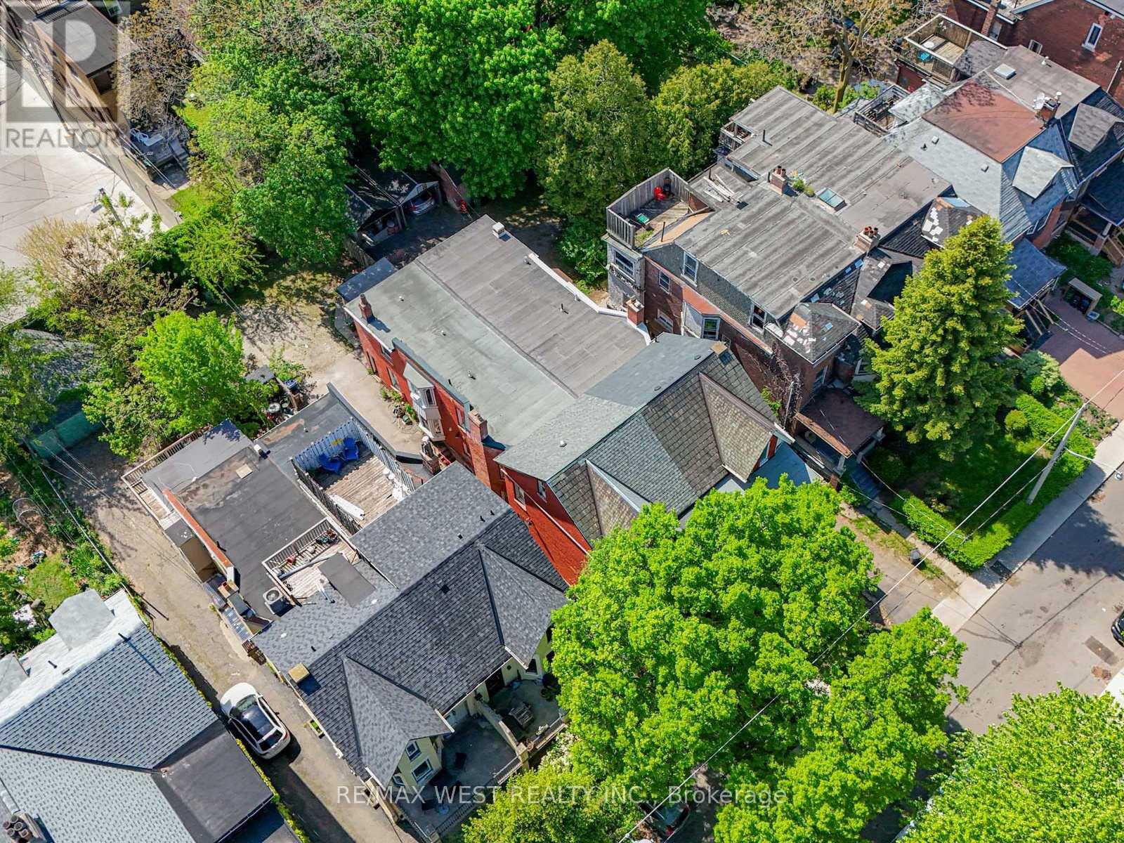 50 Albany Avenue, Toronto, Ontario  M5R 3C3 - Photo 38 - C13460808