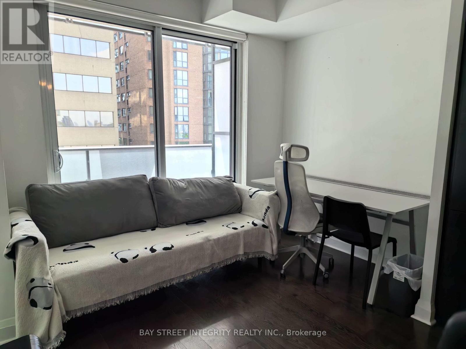 701 - 1080 Bay Street, Toronto, Ontario  N5S 0A5 - Photo 2 - C13460860
