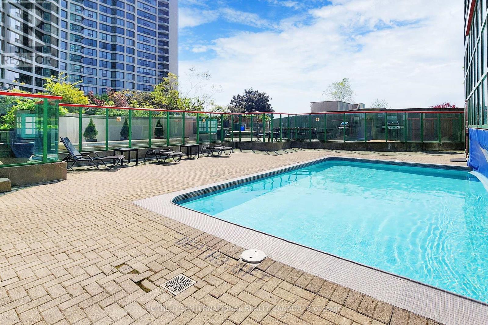 2210 - 77 Harbour Square, Toronto, Ontario  M5J 2S2 - Photo 23 - C13460892