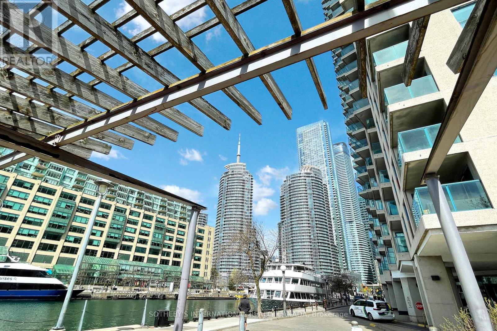 2210 - 77 Harbour Square, Toronto, Ontario  M5J 2S2 - Photo 42 - C13460892