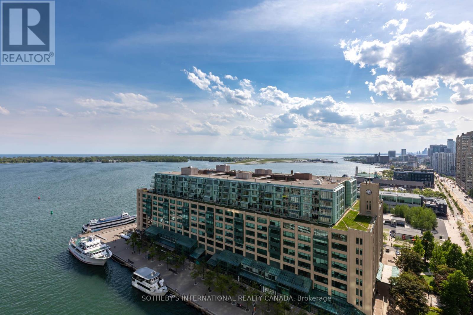2210 - 77 Harbour Square, Toronto, Ontario  M5J 2S2 - Photo 5 - C13460892