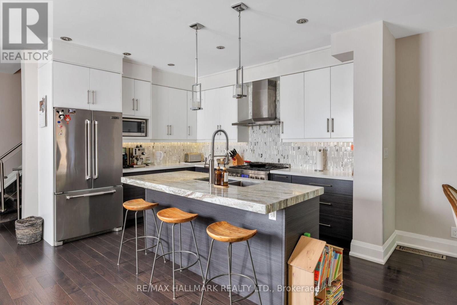 194 Erskine Avenue, Toronto, Ontario  M4P 1Z4 - Photo 7 - C13460908