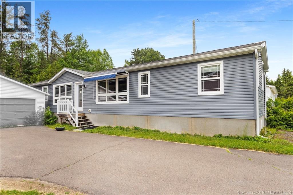 70 Birch Street, Minto, New Brunswick  E4B 3L8 - Photo 2 - NB142191