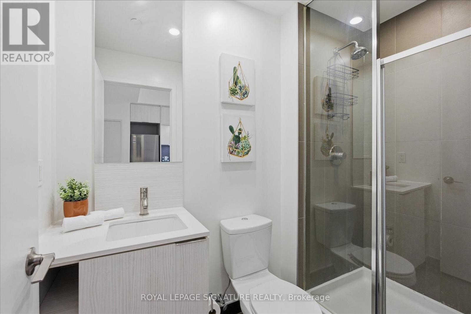 1807 - 170 Sumach Street, Toronto, Ontario  M5A 0C3 - Photo 6 - C13460948