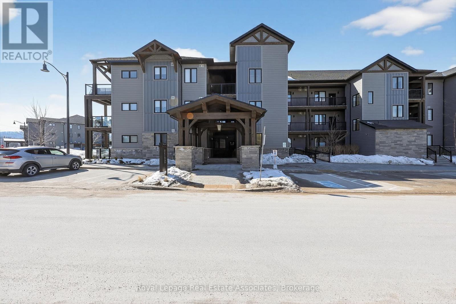306 - 10 BEAUSOLEIL LANE, Blue Mountains, Ontario