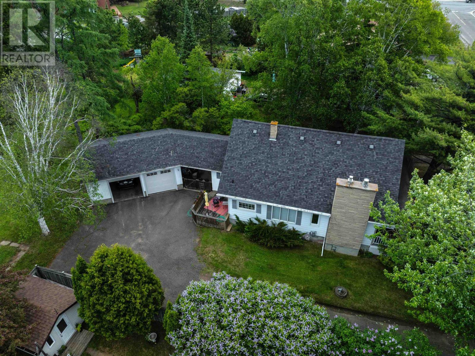 136 Sherwood Dr, Thunder Bay, Ontario  P7B 6L1 - Photo 6 - TB2601522