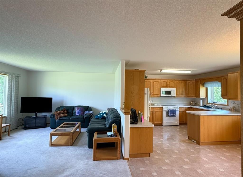 350 Dixie Road, Swan River, Manitoba  R0L 1Z0 - Photo 12 - 202612118