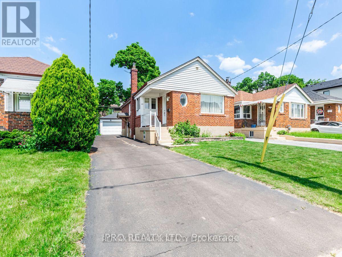 46 TIAGO AVENUE, Toronto, Ontario
