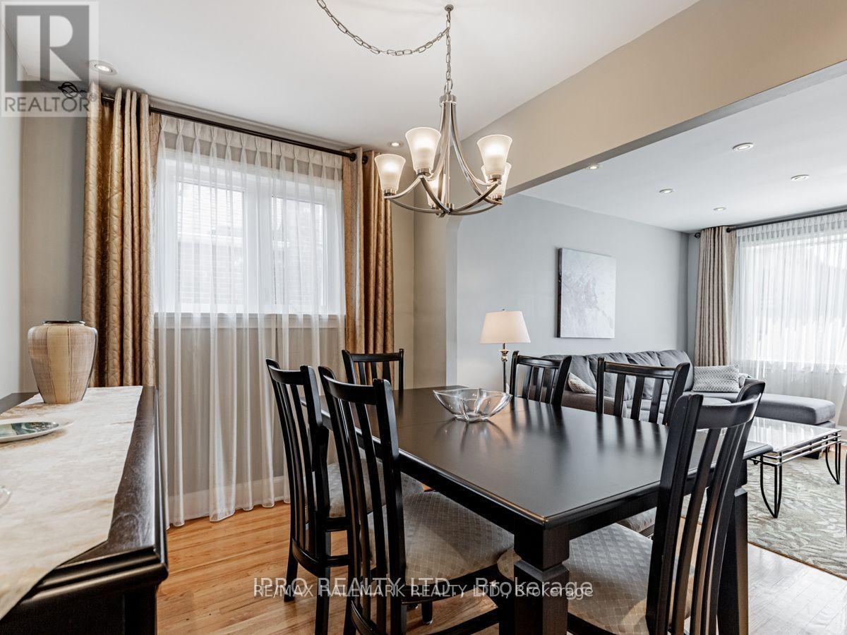 46 Tiago Avenue, Toronto, Ontario  M4B 2A2 - Photo 9 - E13460804
