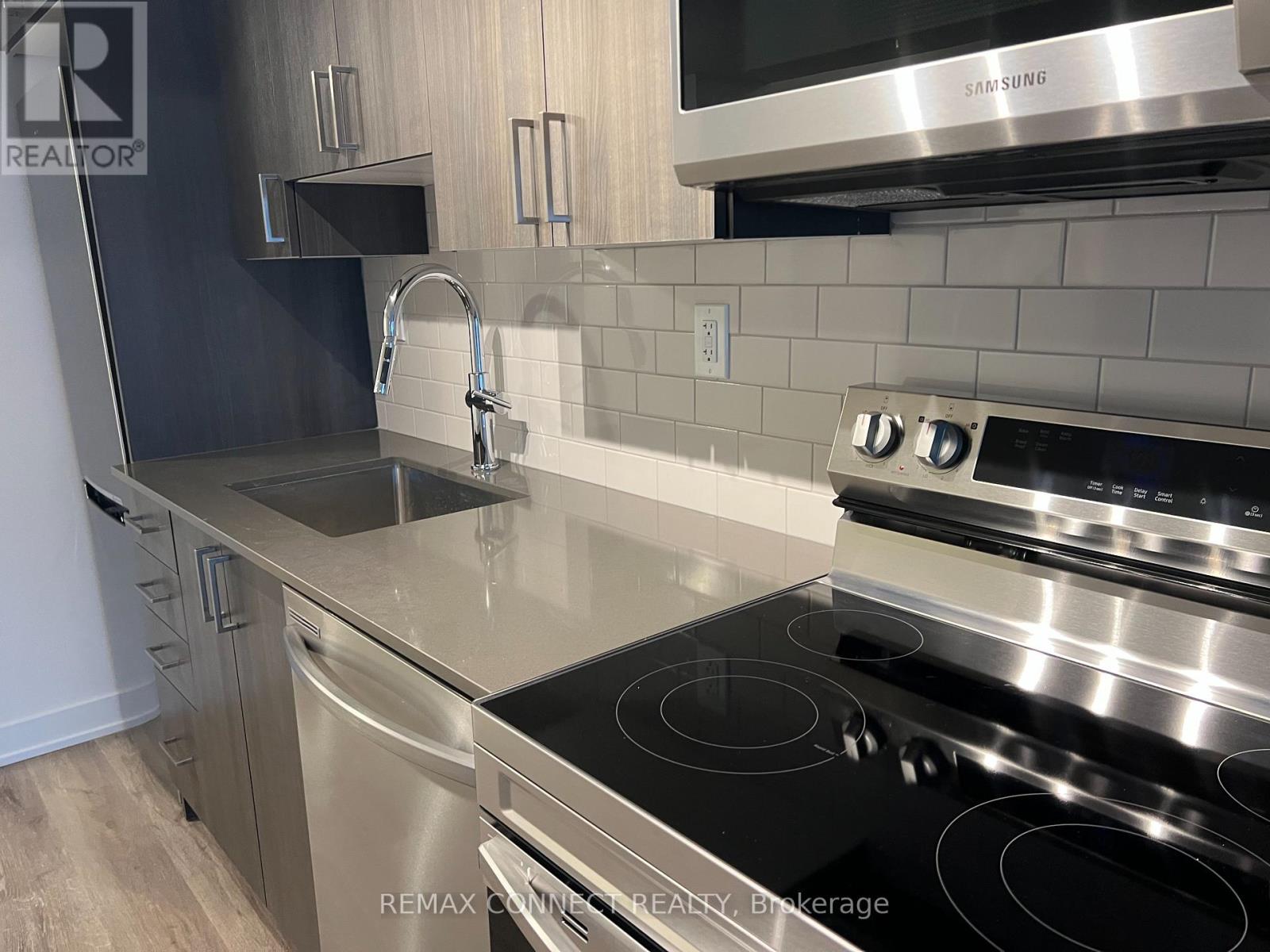 2510 - 1010 Sandy Beach Road, Pickering, Ontario  L1W 3V9 - Photo 8 - E13460850