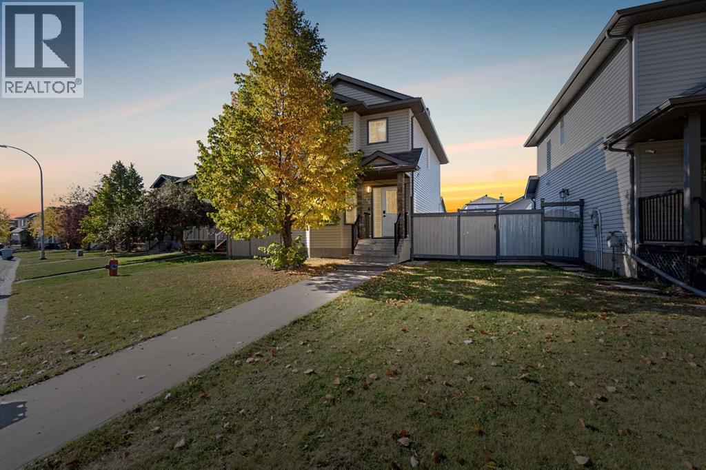 216 Coyote Crescent, Fort Mcmurray, Alberta  T9K 0C6 - Photo 1 - A2322099