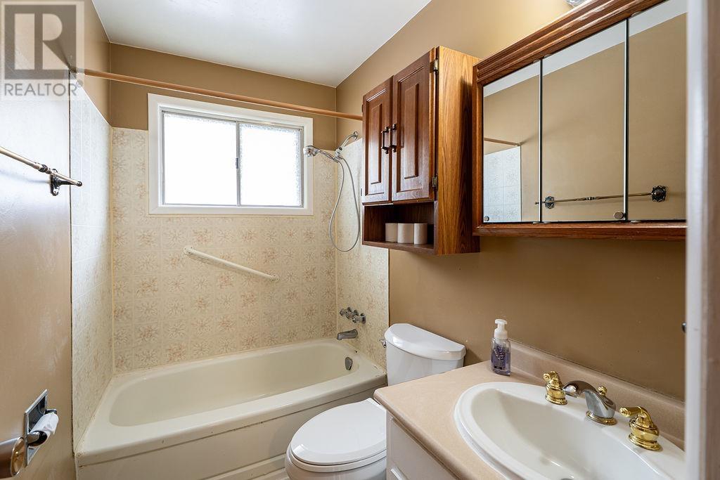436 Amethyst Cres, Thunder Bay, Ontario  P7C 1T4 - Photo 14 - TB2601579