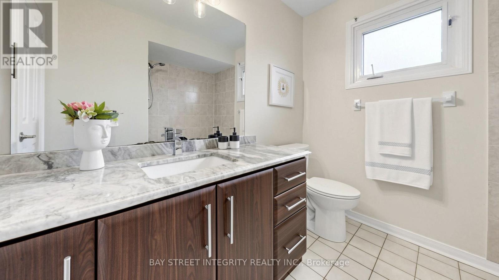 158 Largo Crescent, Vaughan, Ontario  L6A 1N1 - Photo 31 - N13460836