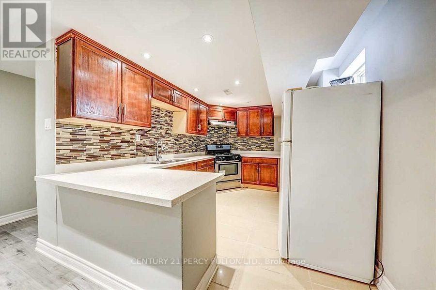 43 Condarcuri Crescent, Markham, Ontario L6B 0G9 - Photo 5 - N13460858