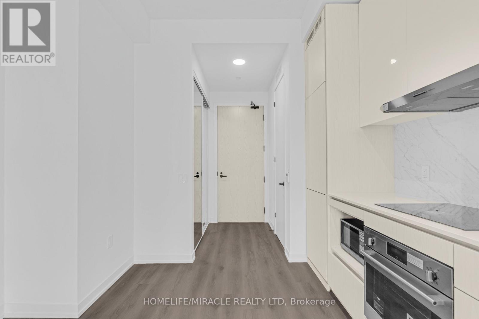 702 - 28 Interchange Way, Vaughan, Ontario  L4K 0P8 - Photo 8 - N13460866