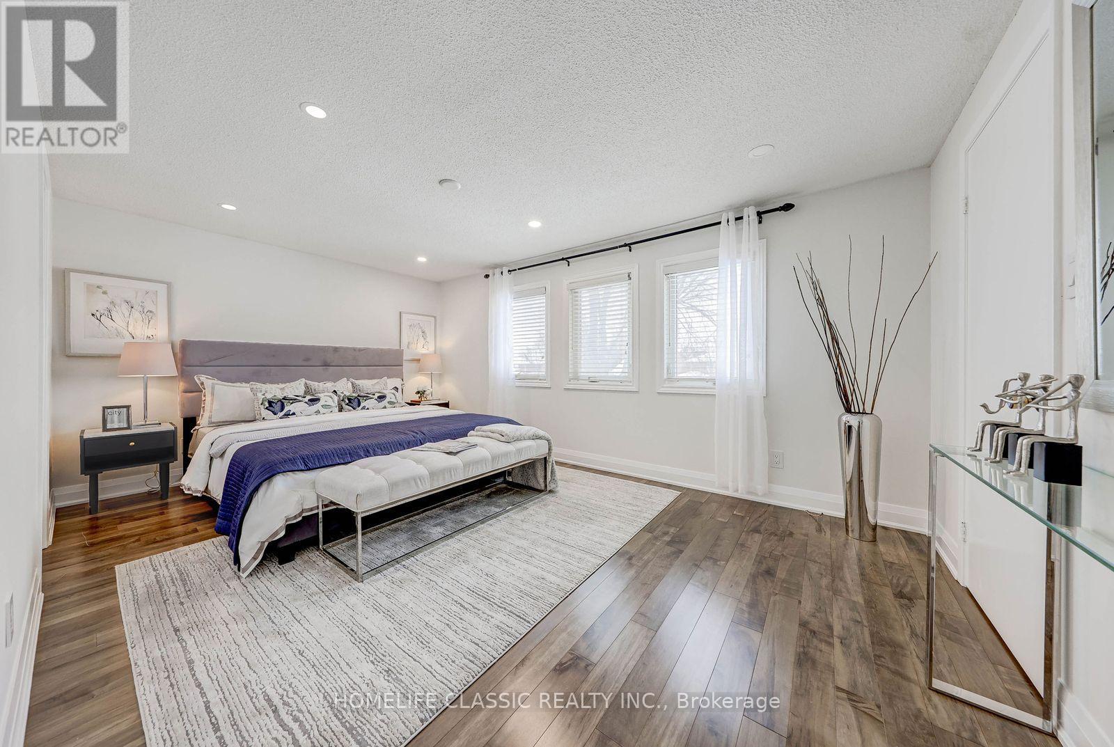 56 Gray Crescent, Richmond Hill, Ontario  L4C 5V5 - Photo 19 - N13460936