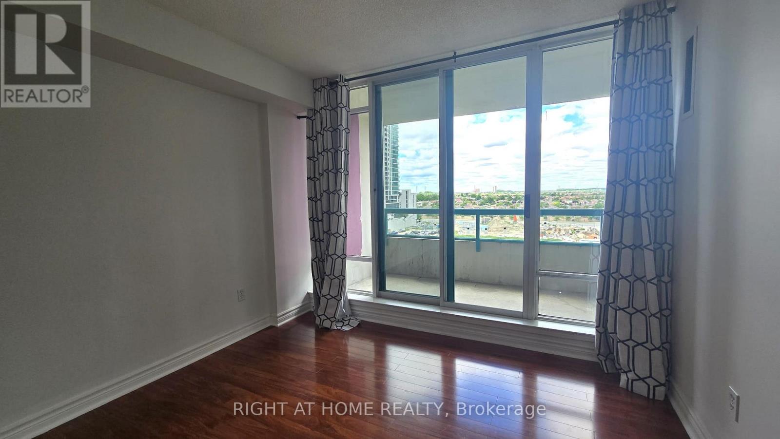 914 - 550 Webb Drive, Mississauga, Ontario  L5B 3Y4 - Photo 30 - W13450546