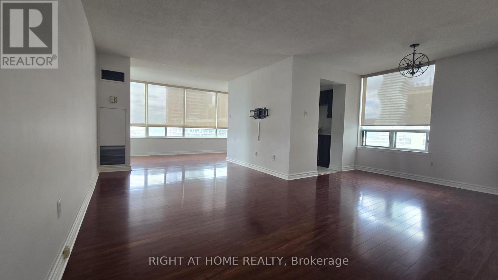 914 - 550 Webb Drive, Mississauga, Ontario  L5B 3Y4 - Photo 26 - W13450546