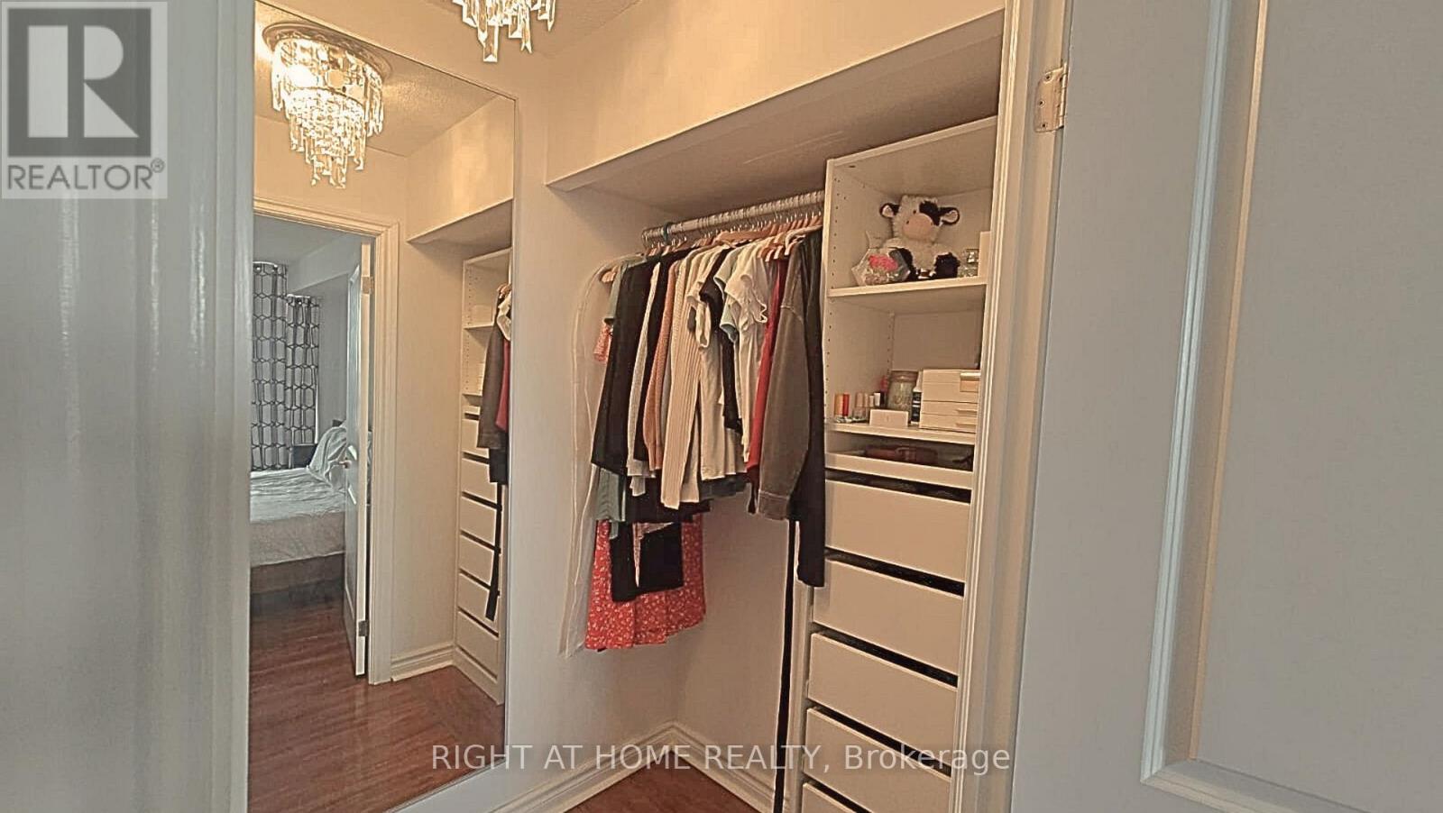914 - 550 Webb Drive, Mississauga, Ontario  L5B 3Y4 - Photo 32 - W13450546