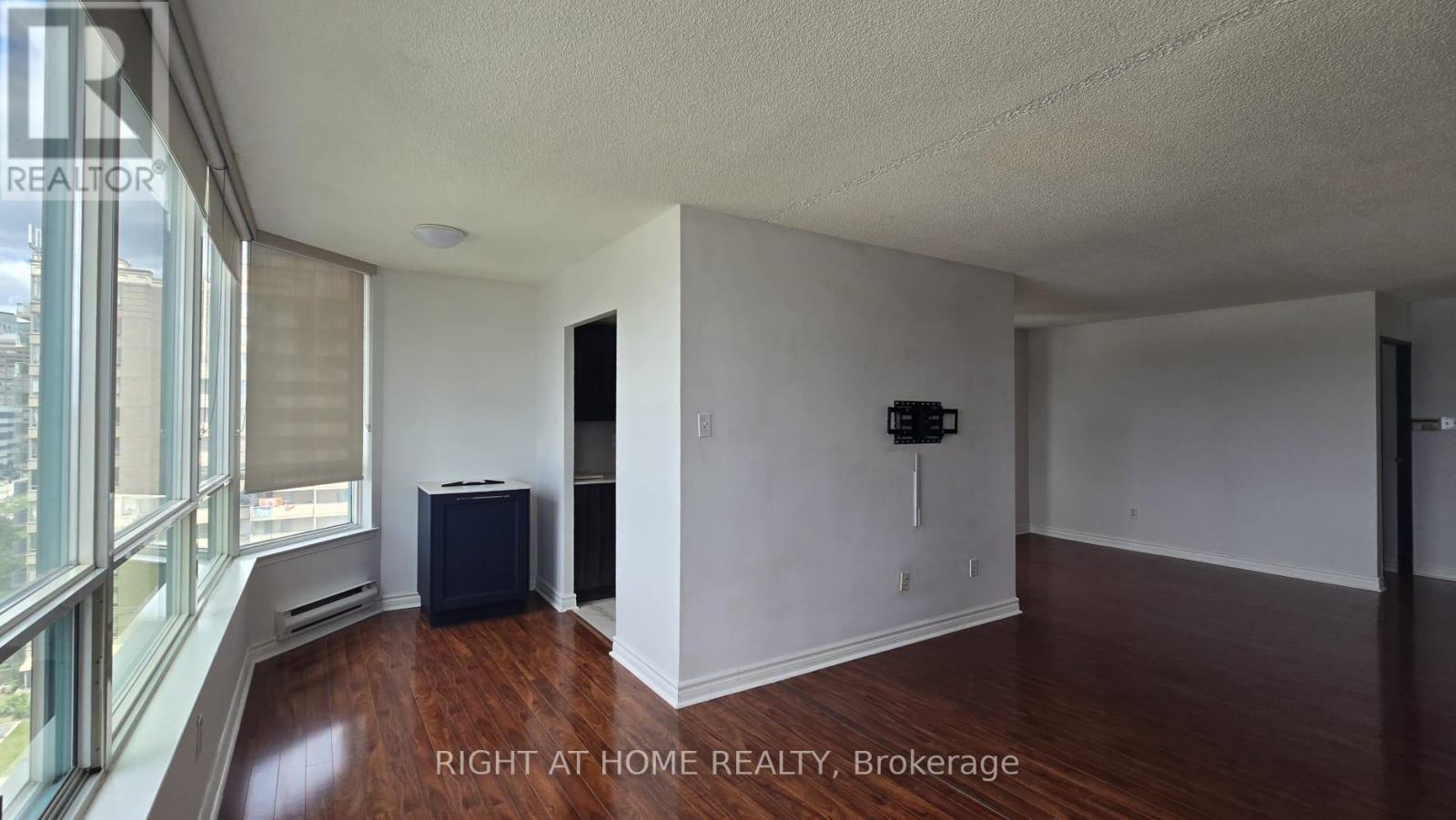 914 - 550 Webb Drive, Mississauga, Ontario  L5B 3Y4 - Photo 23 - W13450546
