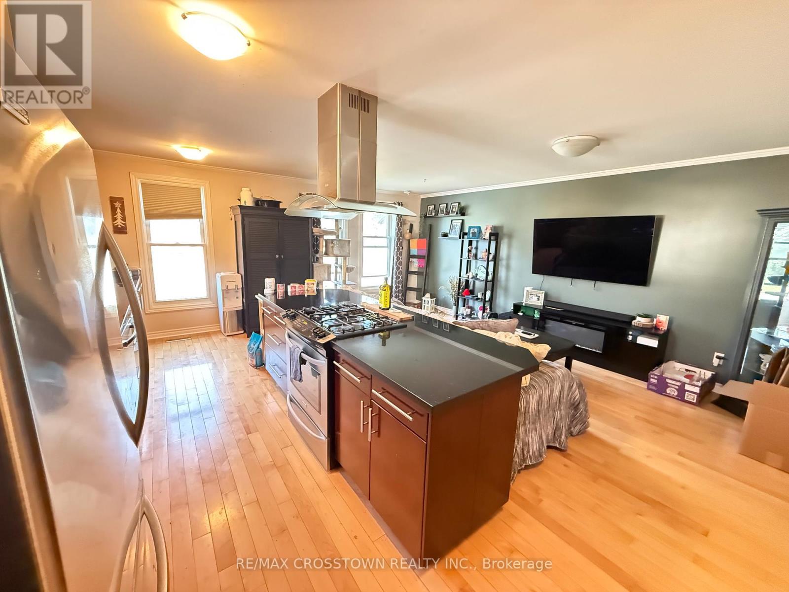 28 Austen Lane, Barrie, Ontario  L4N 4T9 - Photo 3 - S13460818
