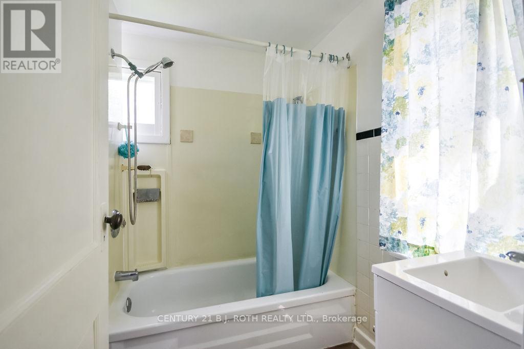 21 Benner Street, Orillia, Ontario  L3V 2G6 - Photo 14 - S13460828